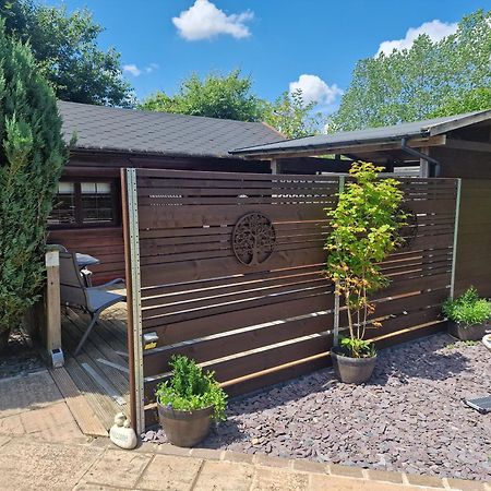 Cypress Log Cabins Accommodation Godshill (Hampshire) Exterior foto